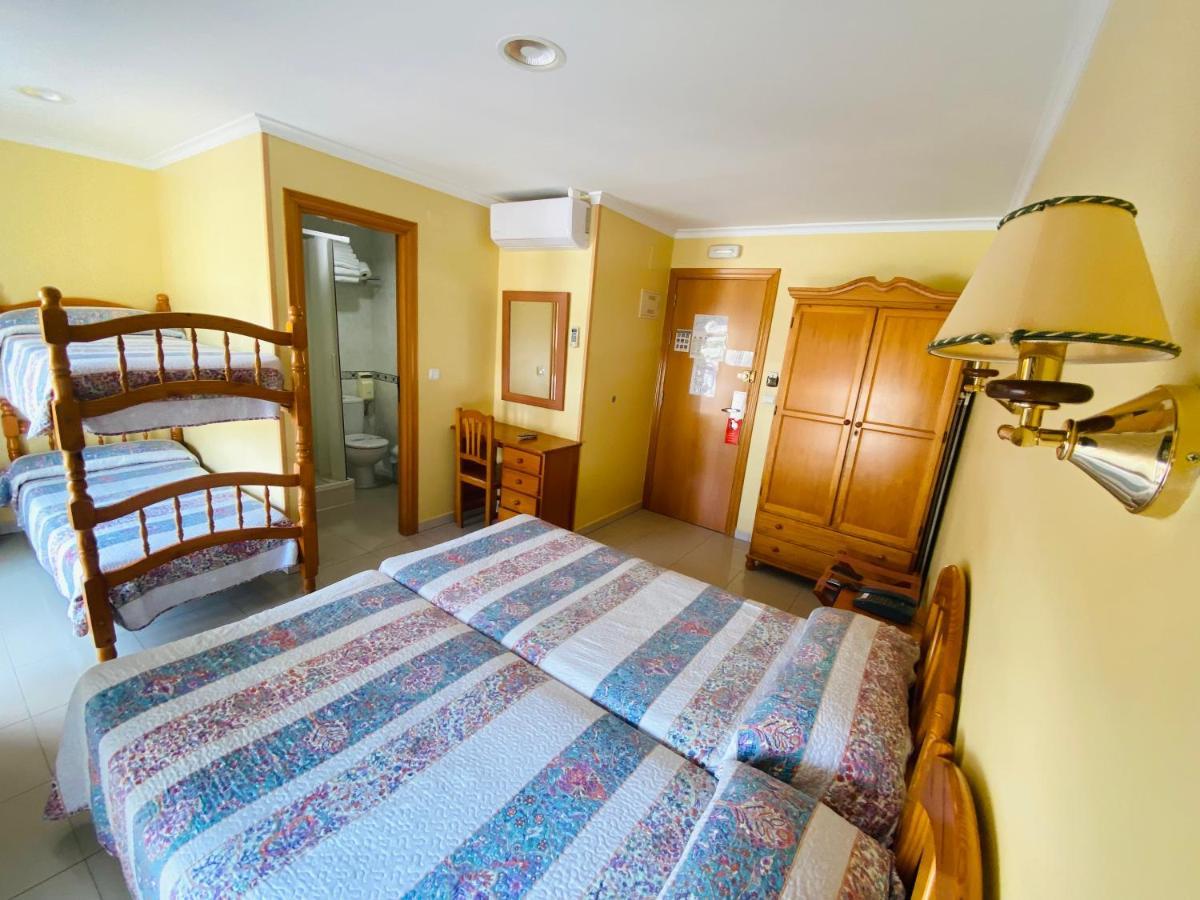 Hostal L'Anfora Denia Exterior photo